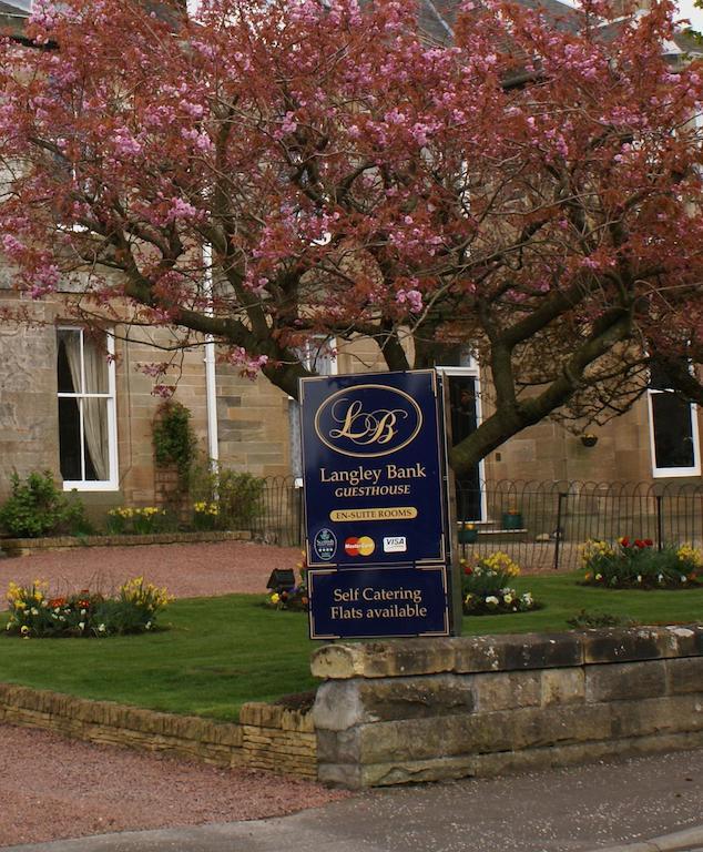 Langley Bank Guest House Эр Экстерьер фото